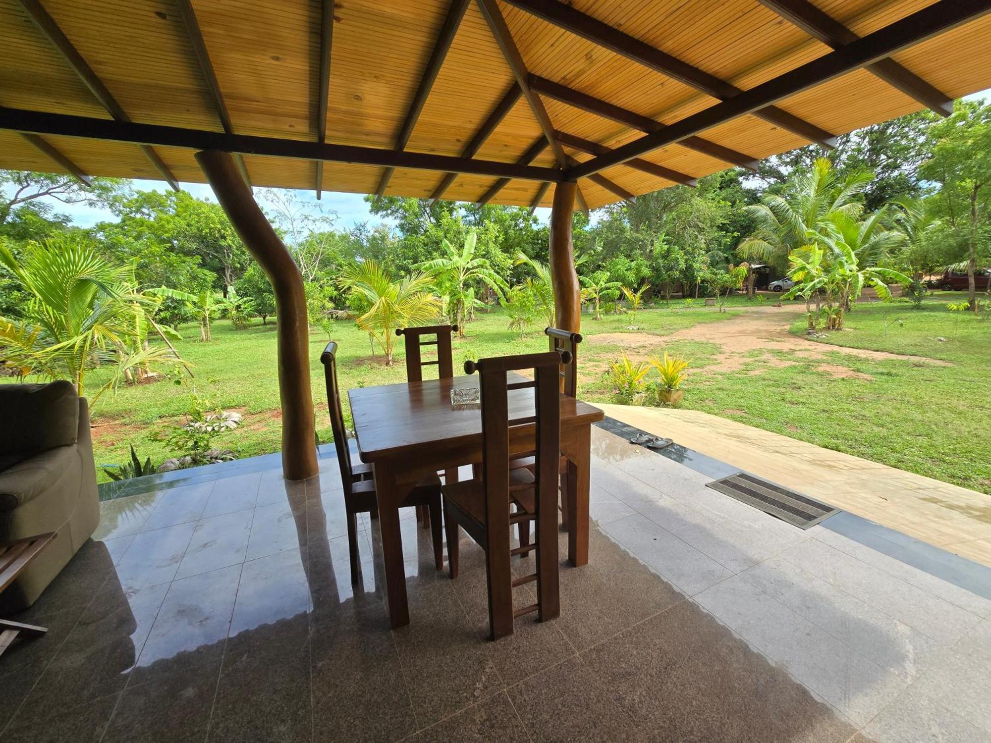 Ceylon Resort Уилпатту Экстерьер фото